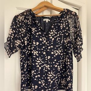 Flowy and feminine madewell top